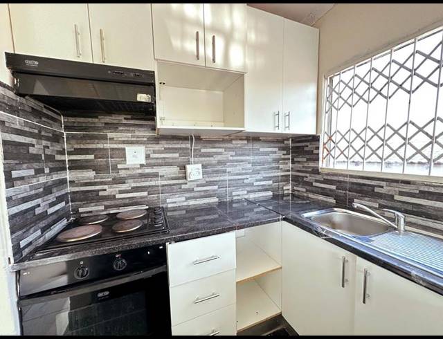2 BEDROOM PROPERTY TO RENT IN NORTHCREST